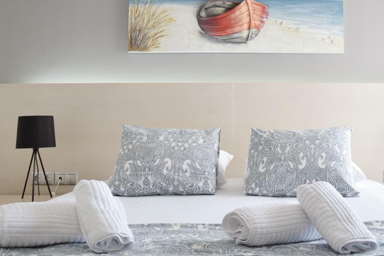 Poseidon By Heloni Apartments Pireus Zewnętrze zdjęcie